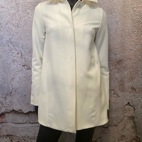 Tahari Winter White Snap Front Jacket - Picture 2 of 6